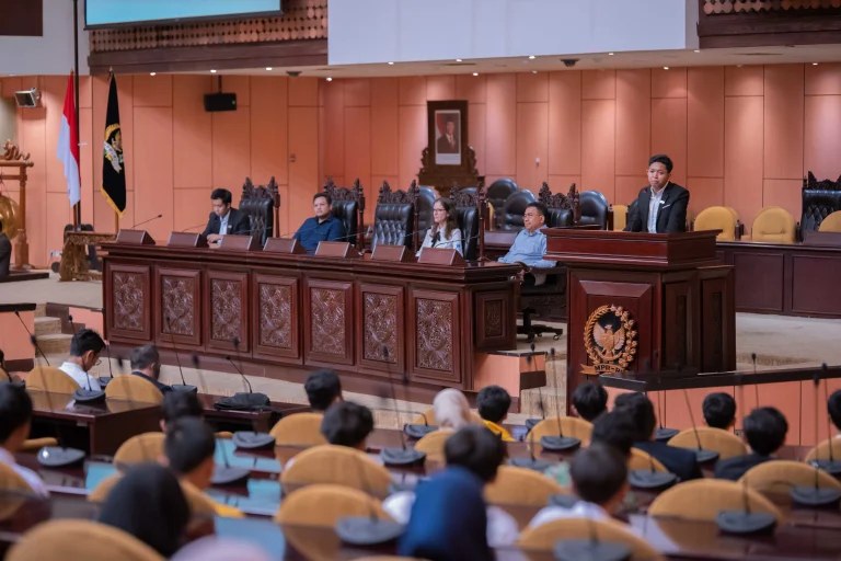 Konferensi Internasional di MPR-RI